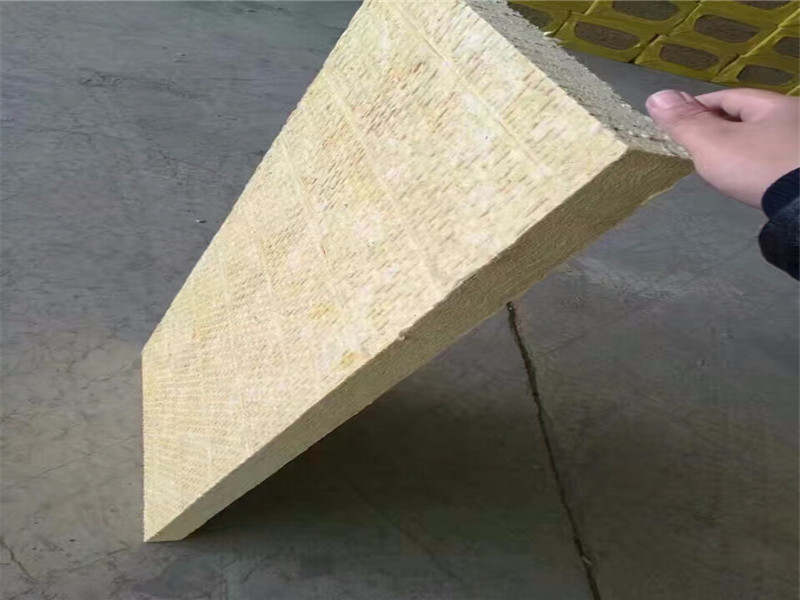 巖棉板生產廠家哪好